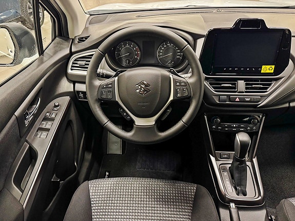 Suzuki S-Cross 2 of 5