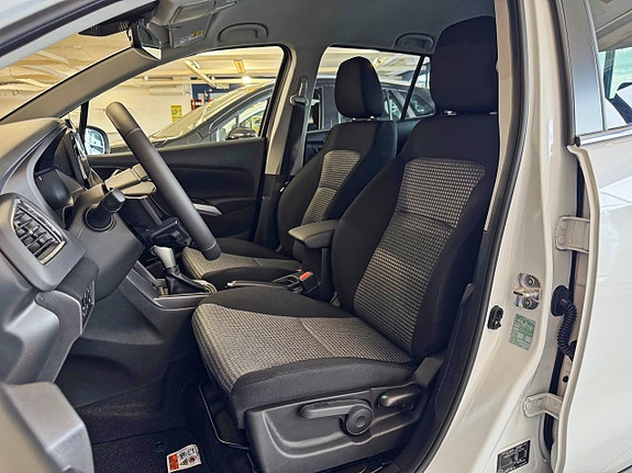 Suzuki S-Cross 4 of 5