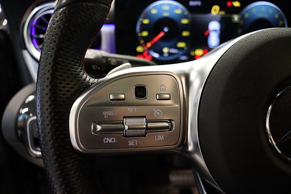 Mercedes-Benz CLA250 e 17 of 29