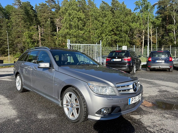 Mercedes-Benz C180 2 of 5