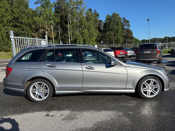 Mercedes-Benz C180 3 of 5