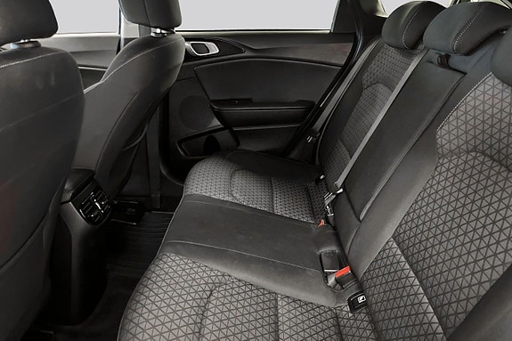 Kia Ceed 9 of 14