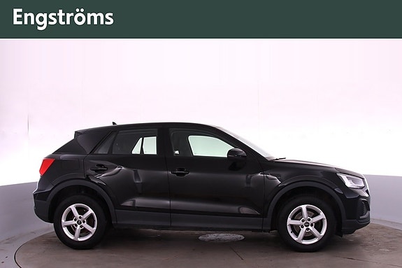 Audi Q2 2 of 5