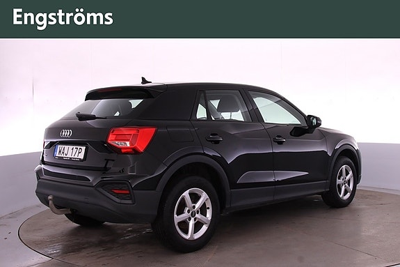 Audi Q2 4 of 5