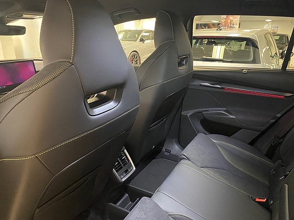 Skoda Enyaq RS 4 of 5