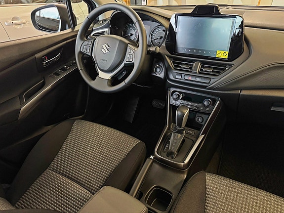 Suzuki S-Cross 3 of 5