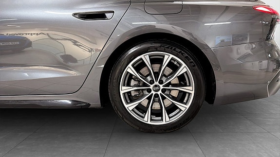 Audi A6 6 of 17