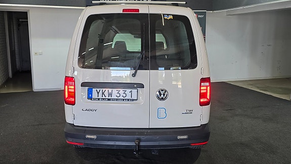 Volkswagen Caddy Maxi 9 of 23