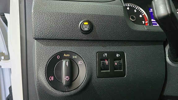 Volkswagen Caddy Maxi 23 of 23