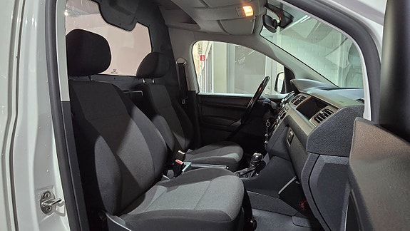 Volkswagen Caddy Maxi 15 of 23