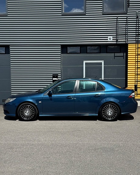 Saab 9-3 4 of 5