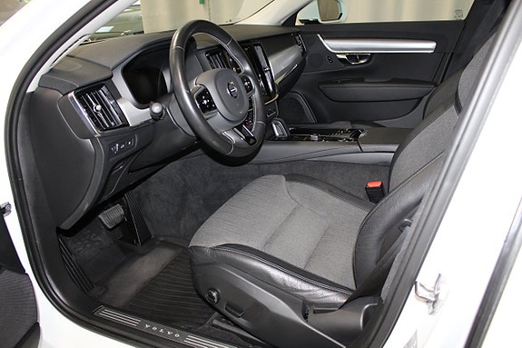 Volvo V90 19 of 30