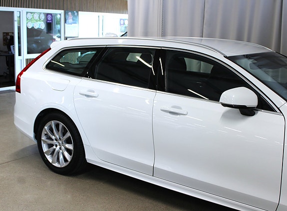 Volvo V90 9 of 30