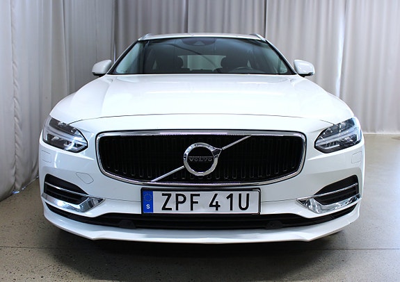Volvo V90 4 of 5