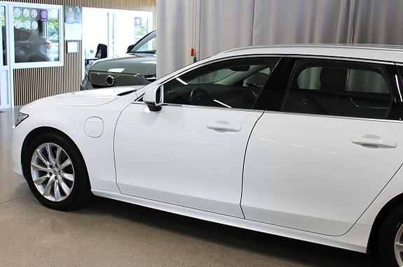Volvo V90 13 of 30
