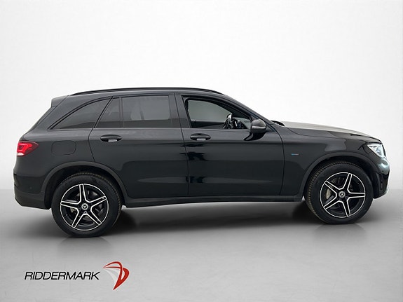 Mercedes-Benz GLC300 e 9 of 30