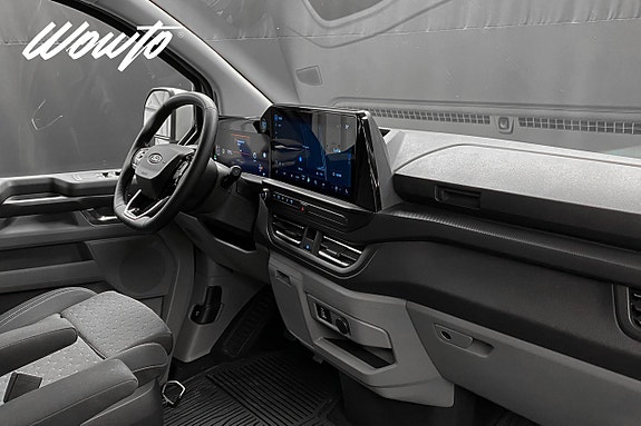 Ford Transit Custom 11 of 19