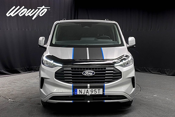Ford Transit Custom 2 of 5
