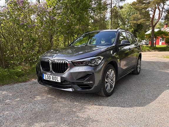 BMW X1 2 of 5
