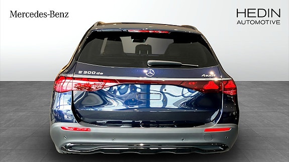 Mercedes-Benz E300 de 7 of 9