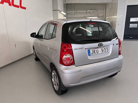 Kia Picanto 5 of 13