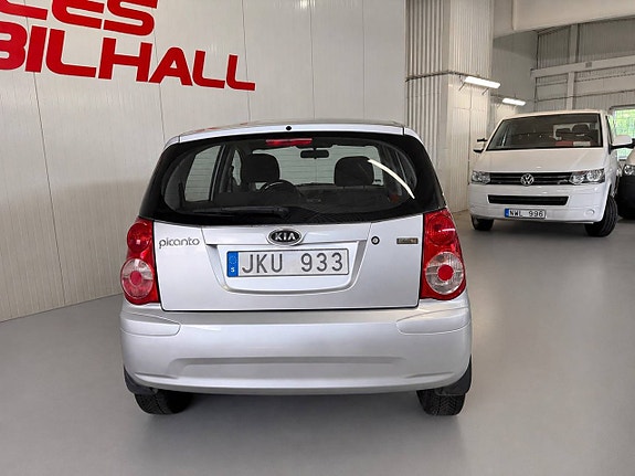 Kia Picanto 6 of 13
