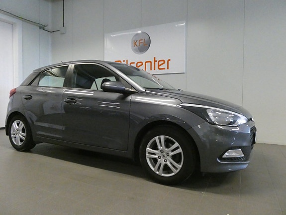 Hyundai i20 2 of 5