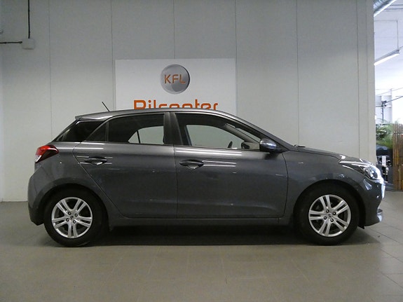 Hyundai i20 4 of 5