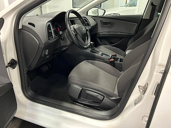 Seat Leon 9 of 19