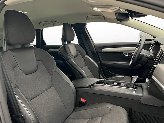 Volvo V90 27 of 30