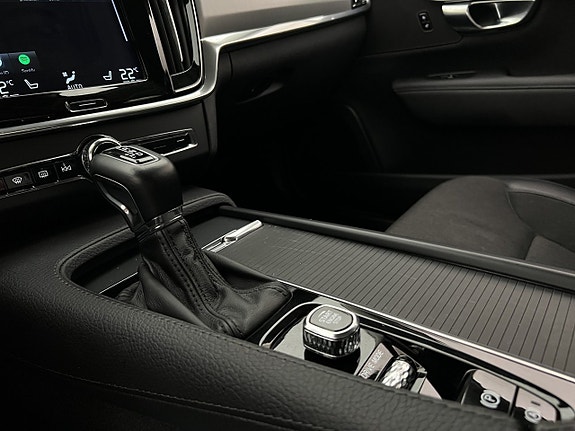 Volvo V90 23 of 30