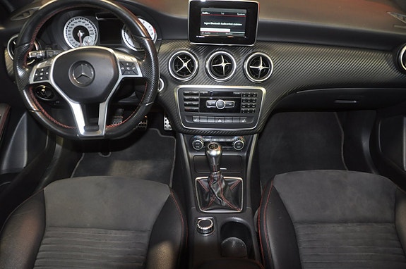 Mercedes-Benz A180 4 of 5