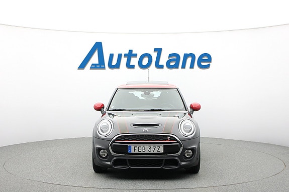 MINI Cooper S 3 of 5