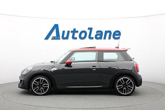MINI Cooper S 5 of 5