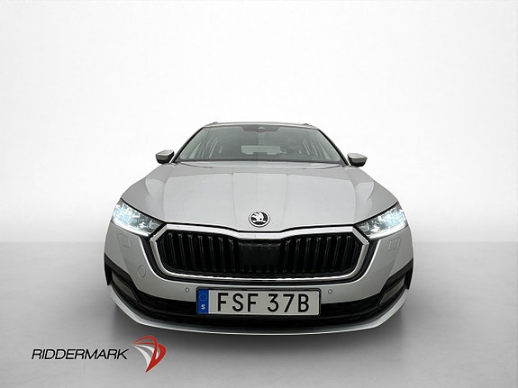 Skoda Octavia 2 of 5