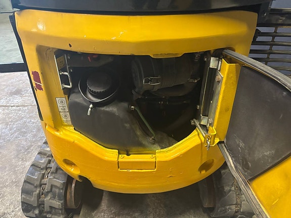 Komatsu PC16r - BREDDBAR / HYDRAULISKT REDSKAPSFÄSTE 11 of 11