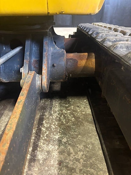 Komatsu PC16r - BREDDBAR / HYDRAULISKT REDSKAPSFÄSTE 8 of 11