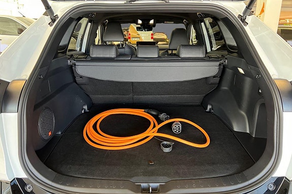 Toyota RAV4 10 of 25