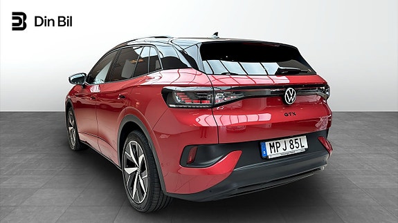 Volkswagen ID.4 GTX 3 of 5