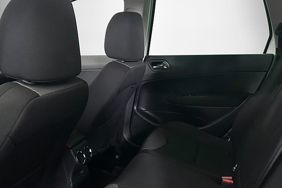 Peugeot 308 SW 6 of 13