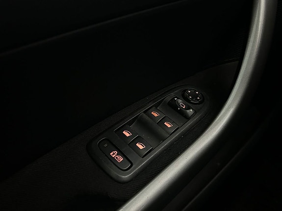 Peugeot 308 SW 7 of 13