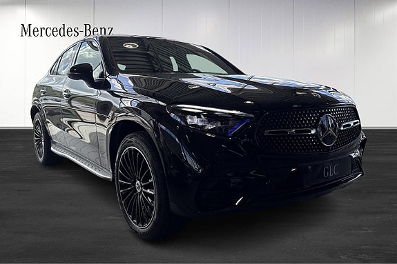 Mercedes-Benz GLC300 de 2 of 5