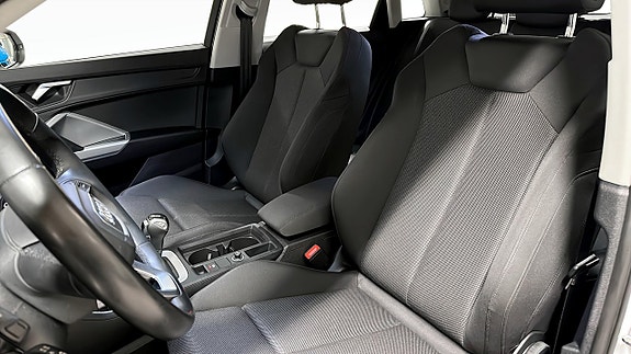 Audi Q3 8 of 13