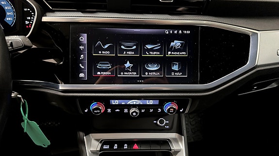 Audi Q3 9 of 13