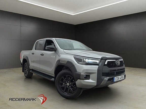 Toyota HiLux 3 of 5