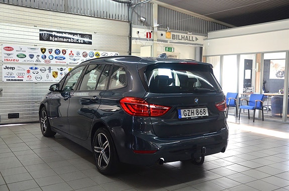 BMW 220d 4 of 22