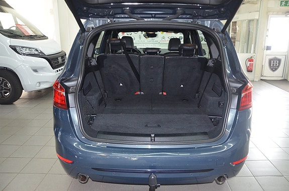 BMW 220d 18 of 22