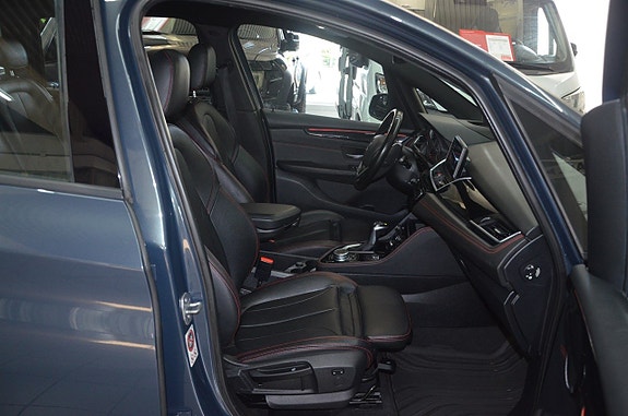 BMW 220d 8 of 22