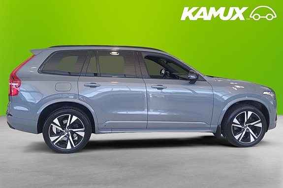Volvo XC90 2 of 24