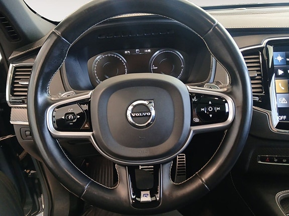 Volvo XC90 13 of 24